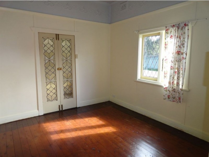 17 Ferndale Street, Tighes Hill NSW 2297