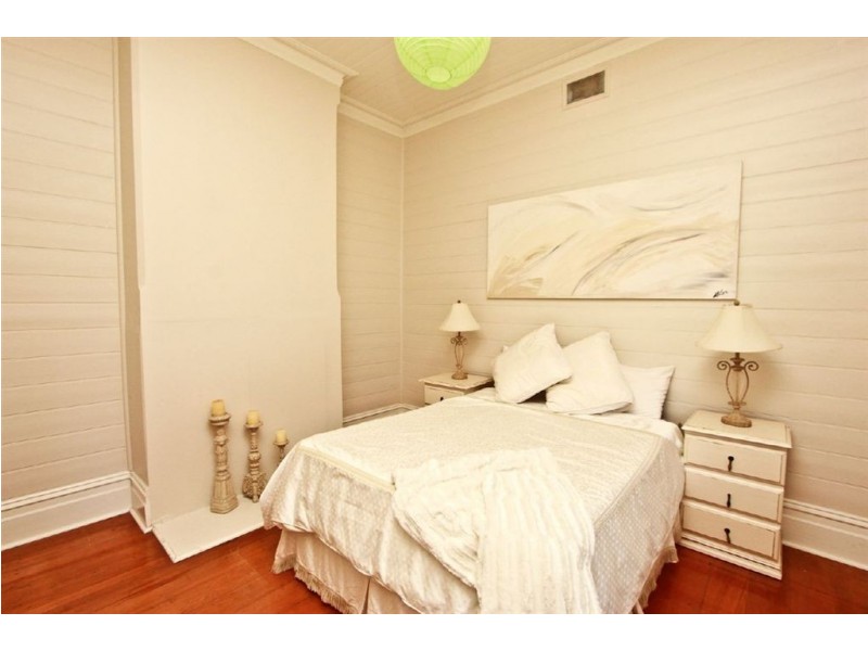 34 Lindsay Street, Hamilton NSW 2303