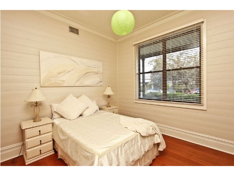 34 Lindsay Street, Hamilton NSW 2303