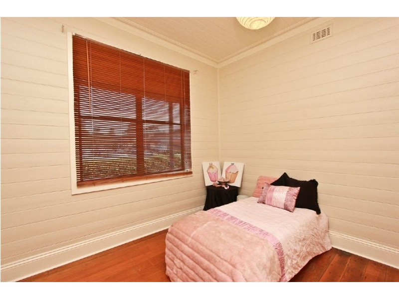 34 Lindsay Street, Hamilton NSW 2303