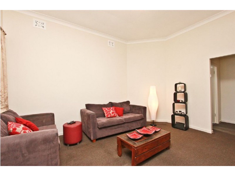 27 Ackeron street, Mayfield NSW 2304
