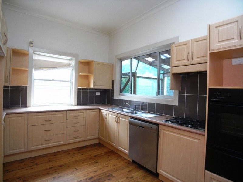 23 Cross Street, Mayfield NSW 2304