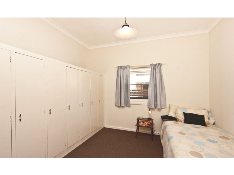 27 Ackeron Street, Mayfield NSW 2304