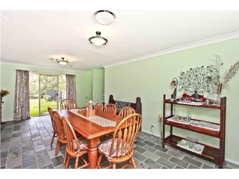 20 Bakeri Crt, Warabrook NSW 2304