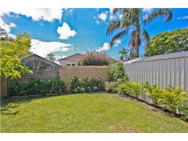 17 Railway Terrace, Mayfield NSW 2304