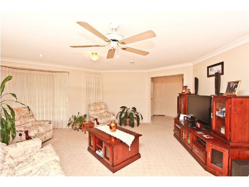 7 Hakea place, Warabrook NSW 2304