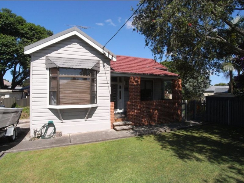 27 Murray Square, Mayfield NSW 2304