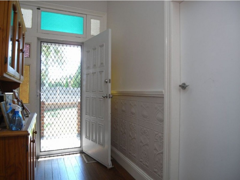 27 Murray Square, Mayfield NSW 2304