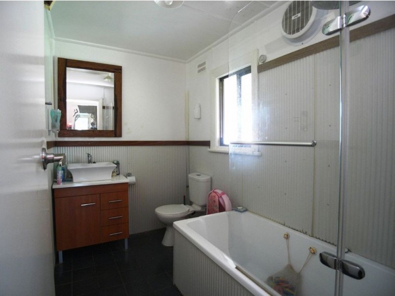 27 Murray Square, Mayfield NSW 2304