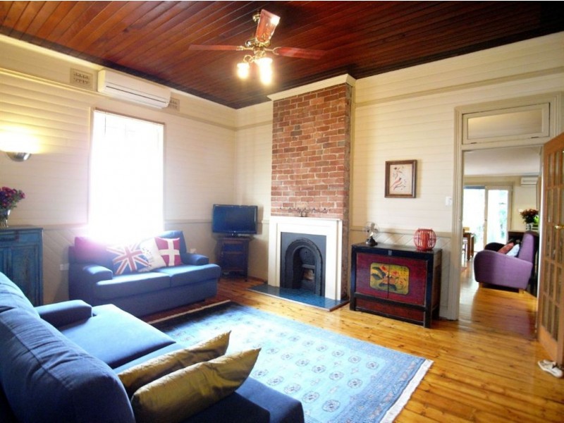 18 Hewison Street, Tighes Hill NSW 2297