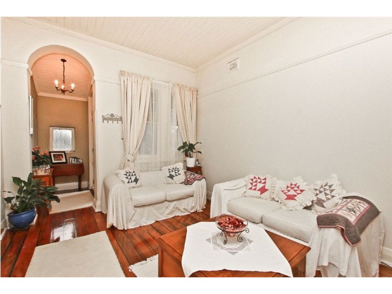 1 Holt Street, Mayfield East NSW 2304