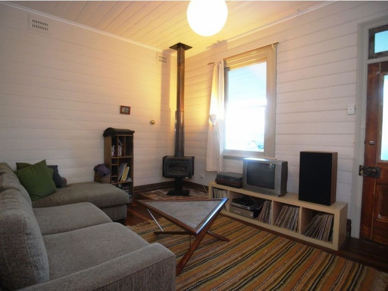 4 Tighes Terrace, Tighes Hill NSW 2297