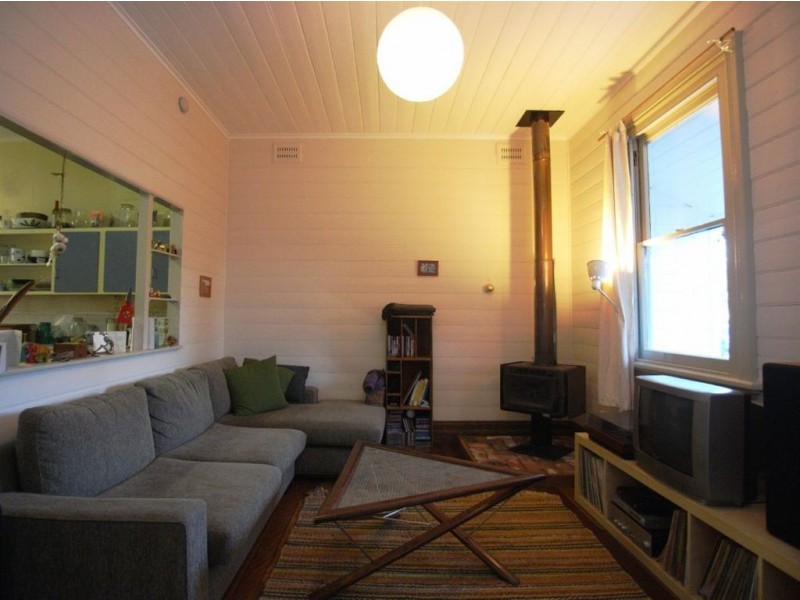 4 Tighes Terrace, Tighes Hill NSW 2297