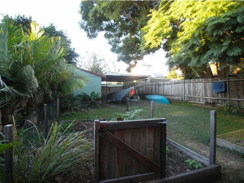 4 Tighes Terrace, Tighes Hill NSW 2297