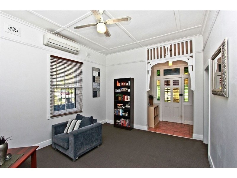 152 Crebert Street, Mayfield NSW 2304