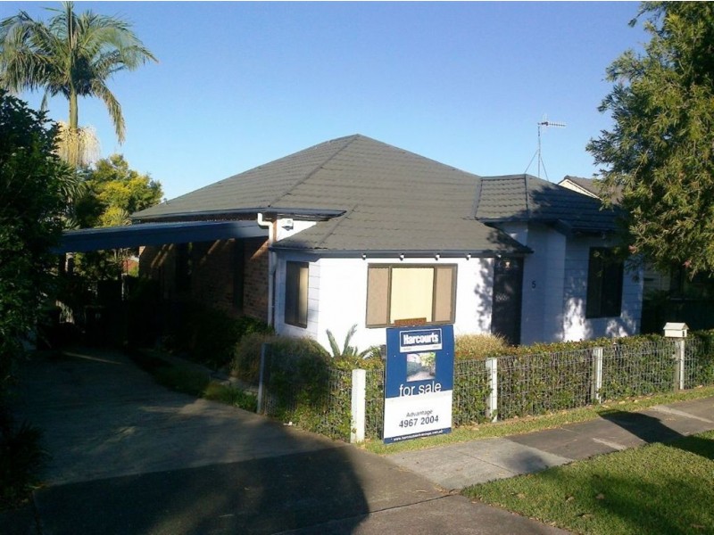 5 Usk Street, Mayfield NSW 2304