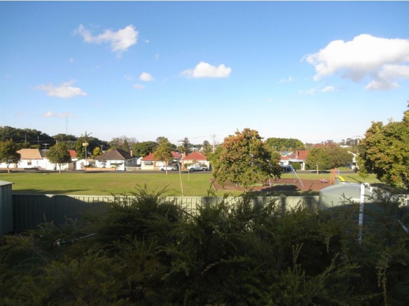 5 Usk Street, Mayfield NSW 2304