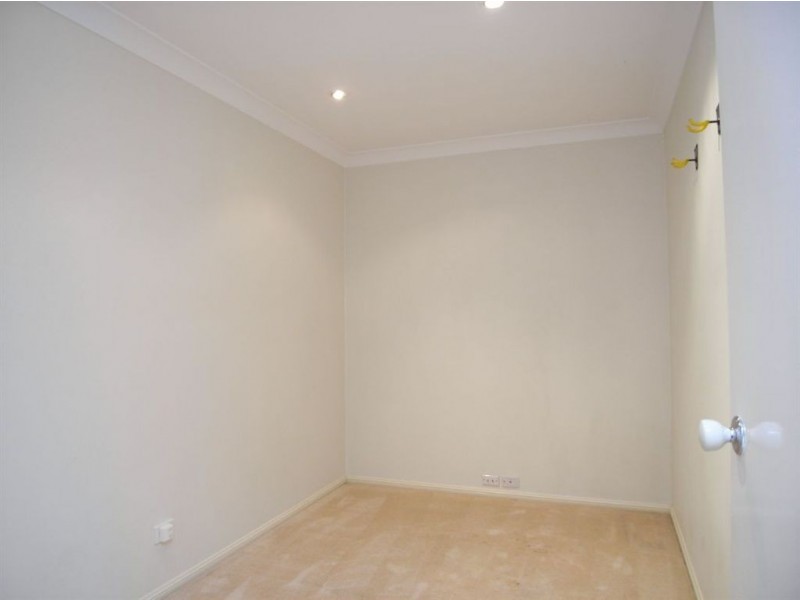 12 McNeil Close, Mayfield NSW 2304