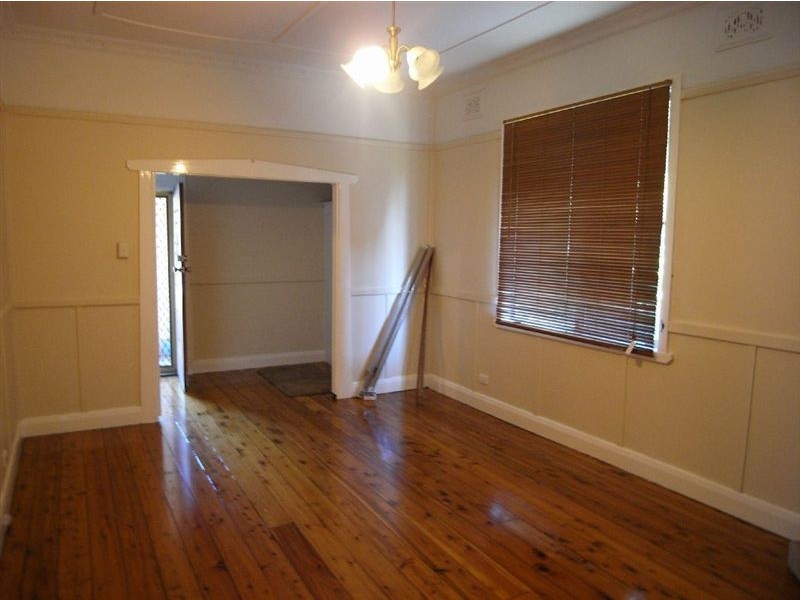 11 Hart Street, Mayfield NSW 2304