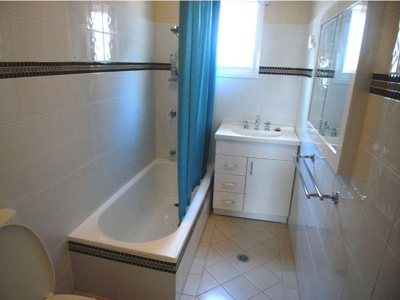 11 Hart Street, Mayfield NSW 2304