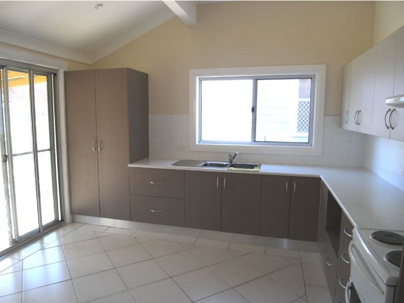 11 Hart Street, Mayfield NSW 2304