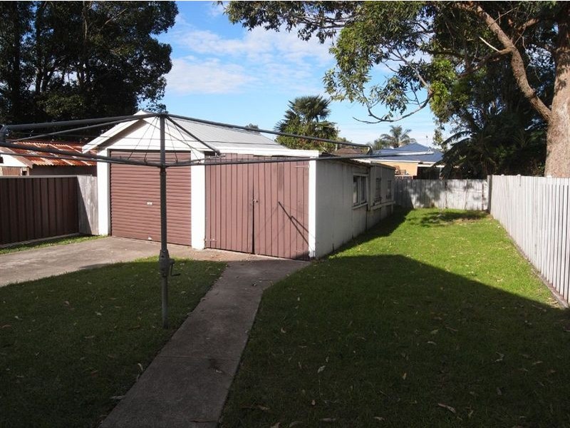 13 William  Street, Mayfield NSW 2304