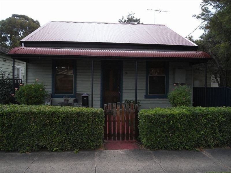 9 McIsaac, Tighes Hill NSW 2297
