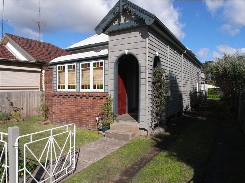 1 Watson Street, Mayfield NSW 2304