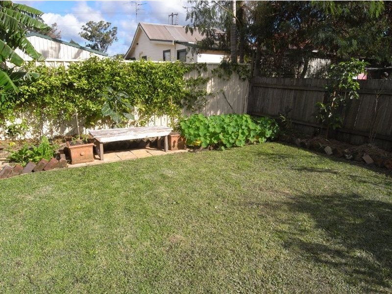 1 Watson Street, Mayfield NSW 2304
