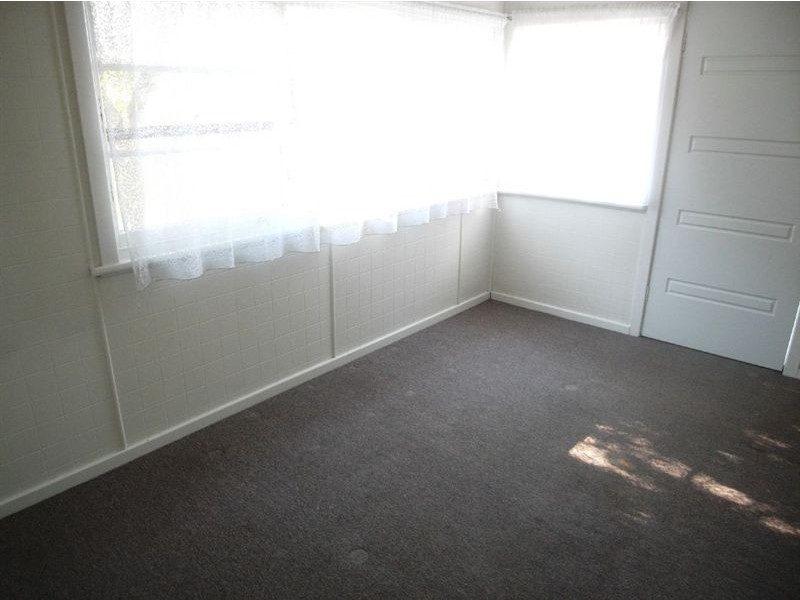 8 Wilkinson Street, Mayfield NSW 2304