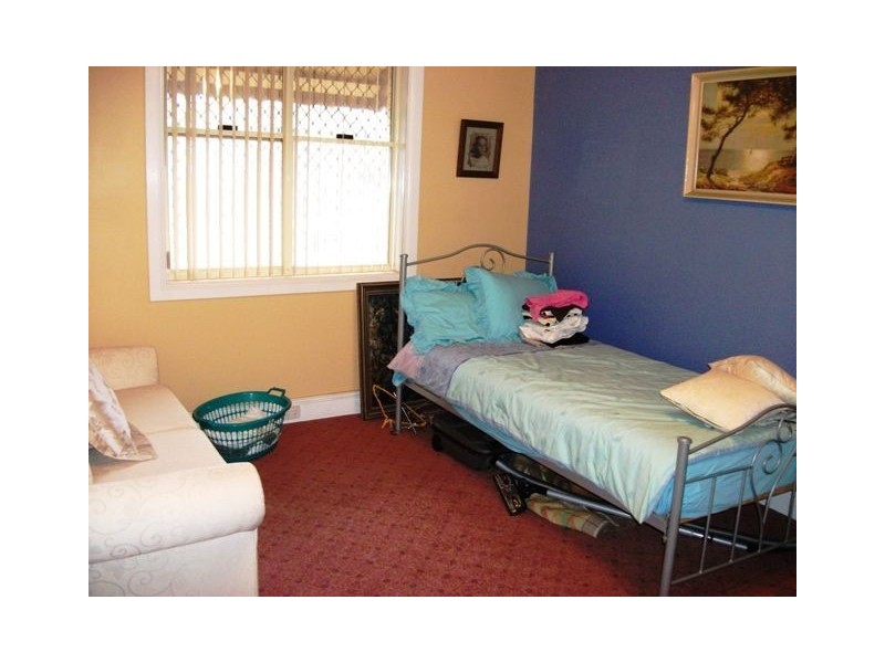 9 Henson Ave, Mayfield NSW 2304