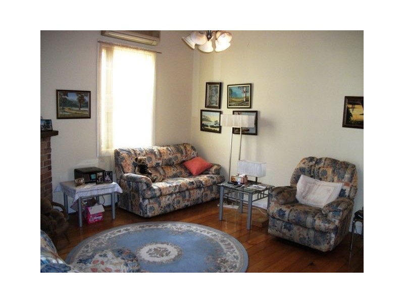 9 Henson Ave, Mayfield NSW 2304