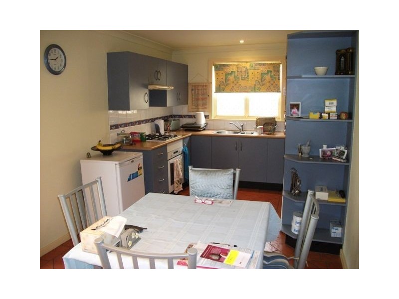 9 Henson Ave, Mayfield NSW 2304