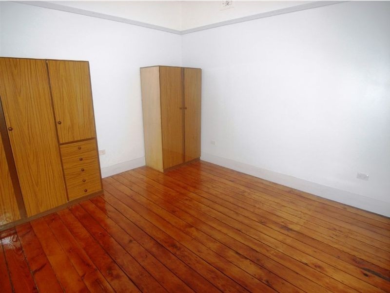 5 Vera Street, Waratah NSW 2298