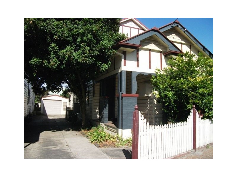 7 John Street, Tighes Hill NSW 2297