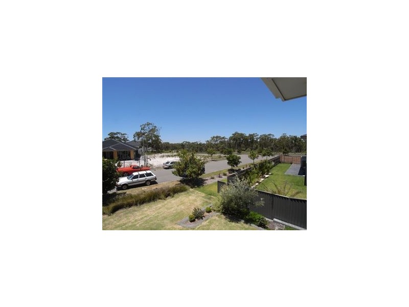3 Ironbark Drive, Fern Bay NSW 2295