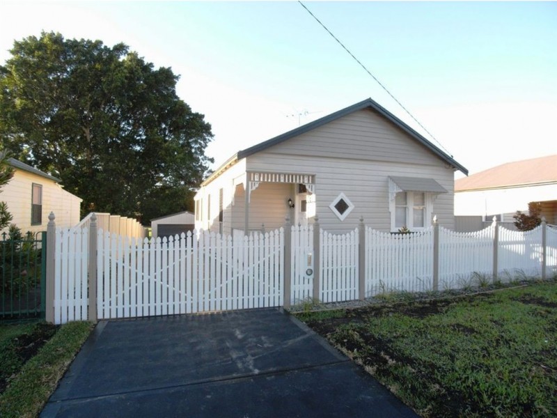 14 Hart Street, Mayfield NSW 2304