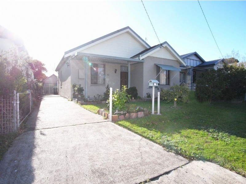 23 Ackeron Street, Mayfield NSW 2304