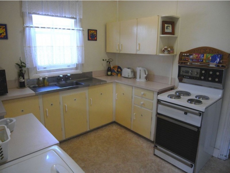 18 Gorrick Street, Mayfield East NSW 2304