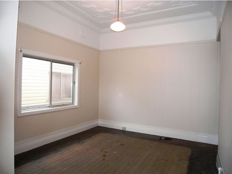 18 Rawson Street, Mayfield NSW 2304