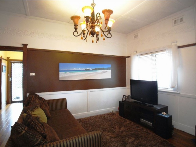 8 Abel, Mayfield NSW 2304