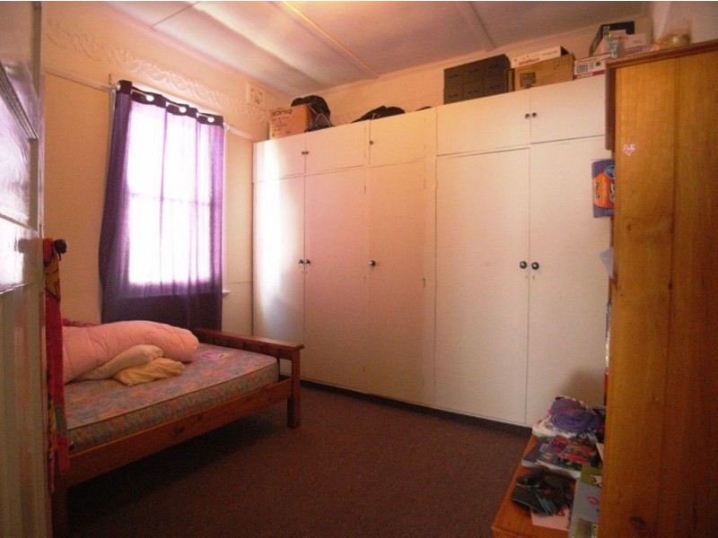 8 Wilkinson Street, Mayfield NSW 2304