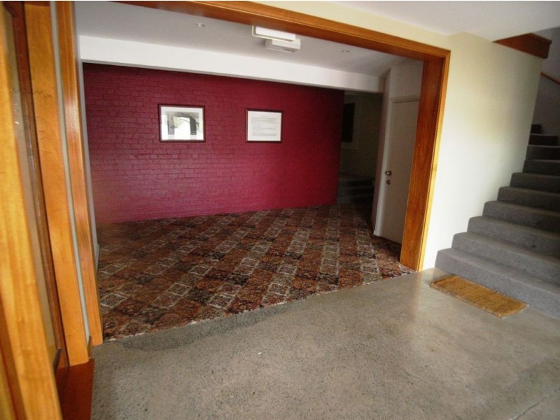 2/92a Young Street, Carrington NSW 2294