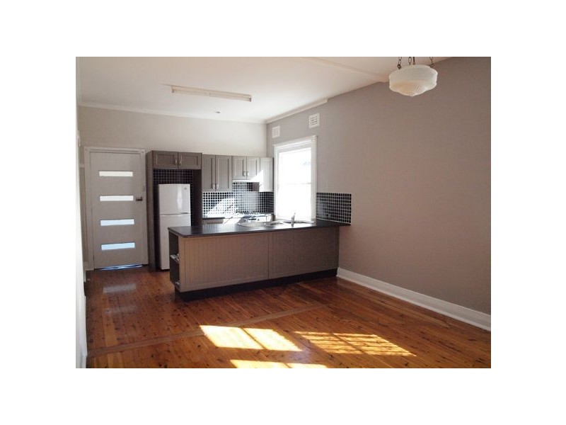 69 Scholey St, Mayfield NSW 2304