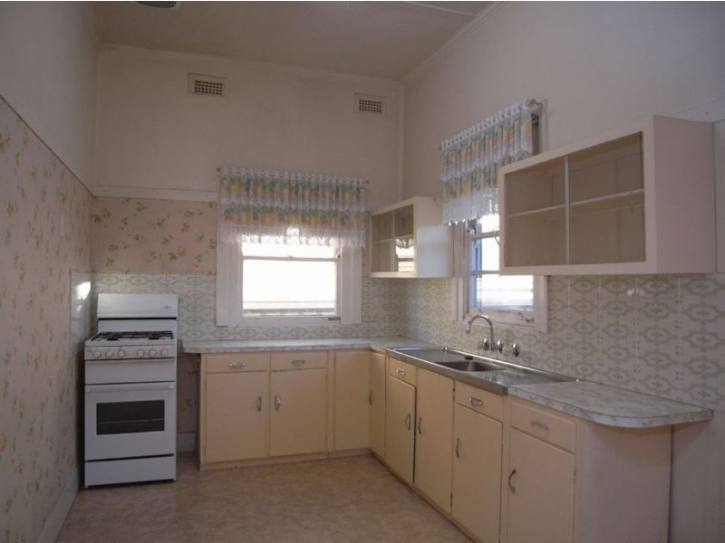 26 Elizabeth St, Mayfield NSW 2304