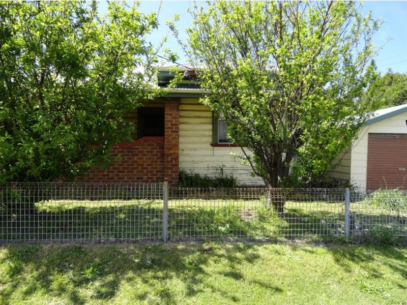 1 Clara St, Mayfield East NSW 2304