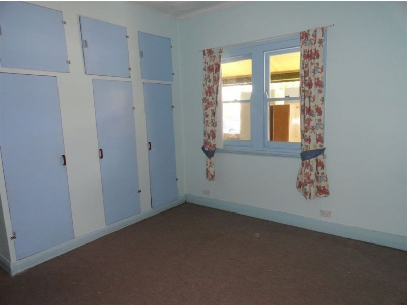 1 Clara St, Mayfield East NSW 2304