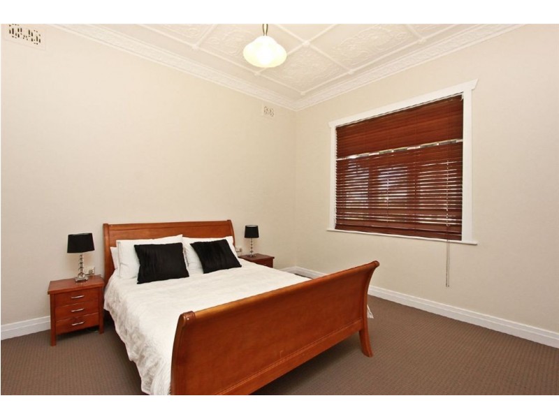 21 Ackeron St, Mayfield NSW 2304