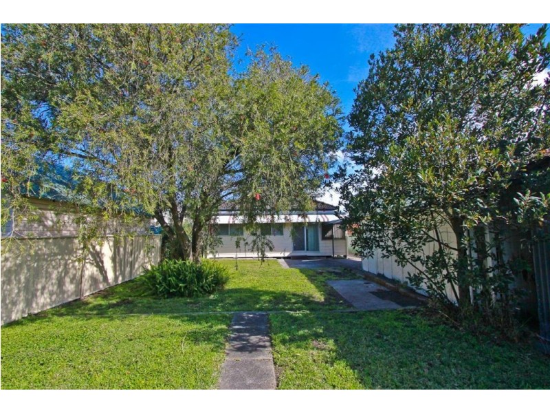 21 Ackeron St, Mayfield NSW 2304