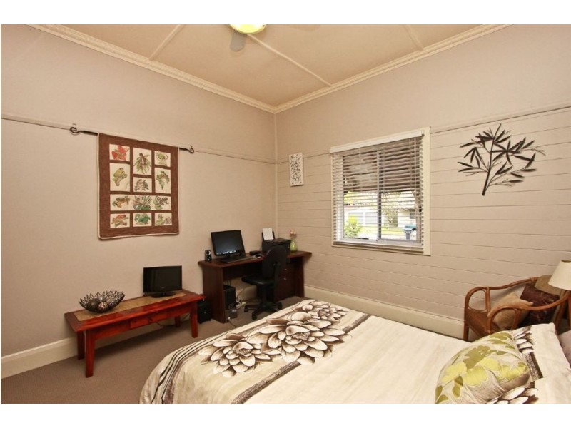 24 William St, Mayfield NSW 2304